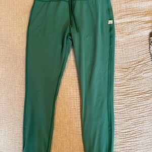 Vuori Green Women's Leggings